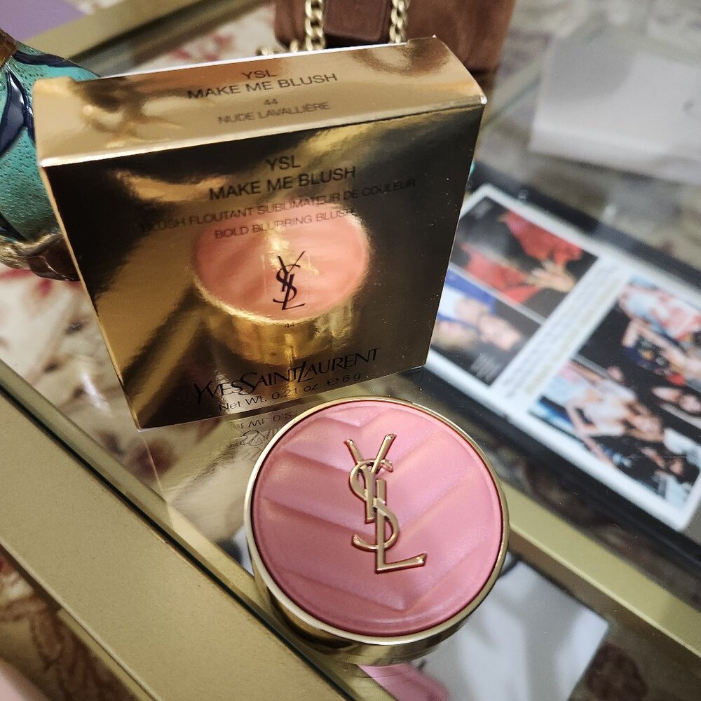 BNIB Yves Saint Laurent YSL -Make Me Blush 24H Buildable Blurring Powder Blush